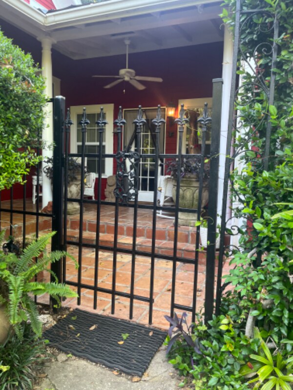 Foto del edificio - 22985 High Ridge Rd
