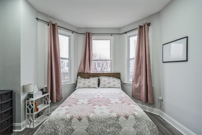 Foto del edificio - 5940 Walton Ave