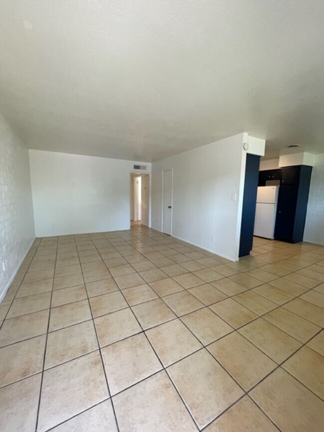 Foto del edificio - 4604 N. 74th St.