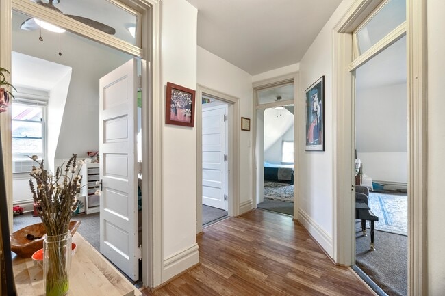 3rd Floor Landing - 316 S Pacific Ave