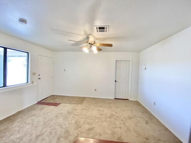 Foto del edificio - 248 S 10th Avenue