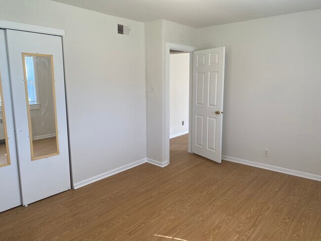 Master bedroom - 103 Cherry Parke
