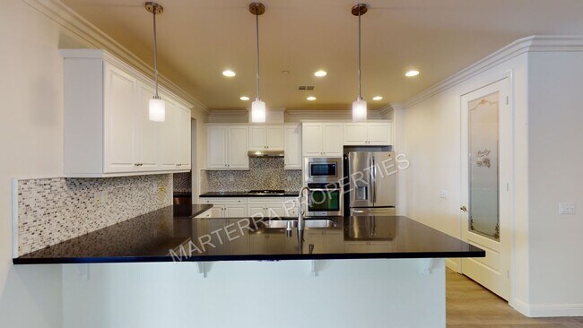 Foto del edificio - Beautiful 3 Bed/2.5 Bath Home in Portola S...