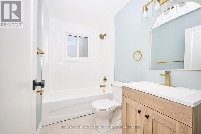 Photo du bâtiment - 141 Plymouth Rd