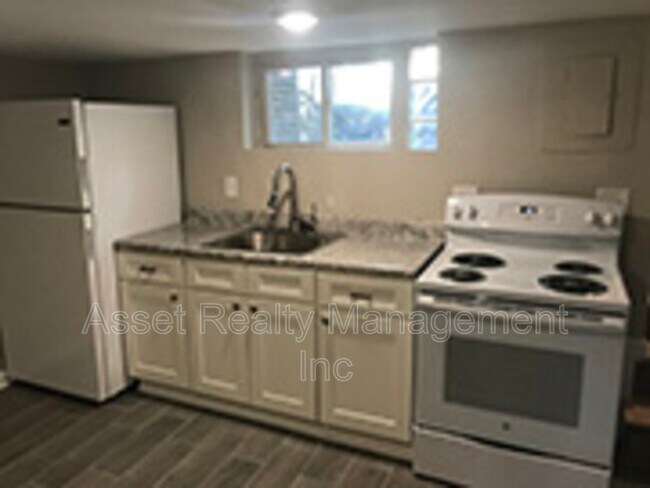 Foto del edificio - 602 Caswell Ave