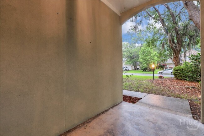 Building Photo - 123 Companion Way