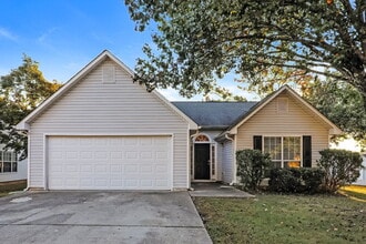 Building Photo - 454 Village Cir