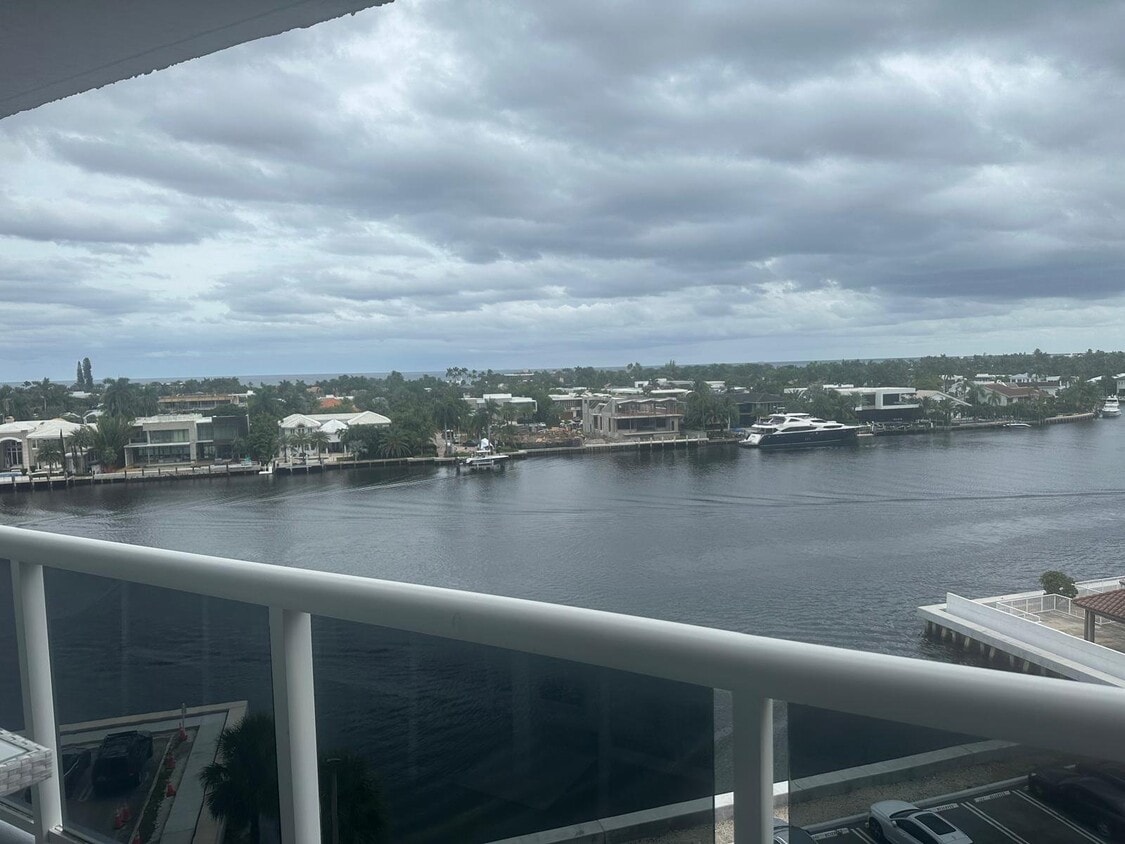 Photo - 20505 E Country Club Dr (Aventura, FL)