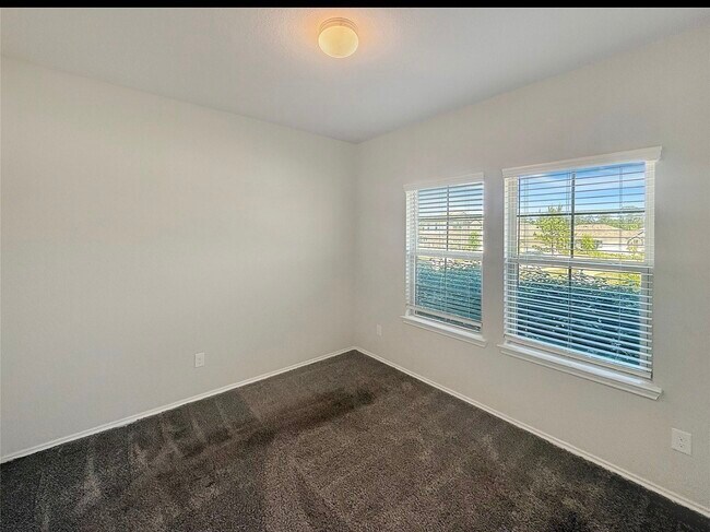 Foto del edificio - 14135 Riley Creek Ct