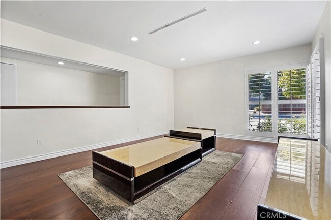 Foto del edificio - 11718 Paso Robles Ave