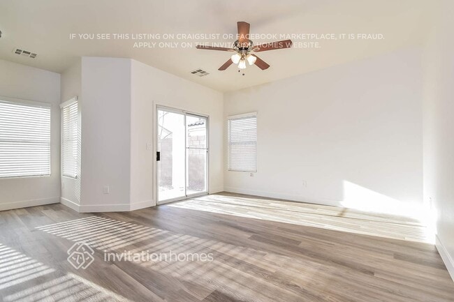 Building Photo - 7685 Morning Lake Dr