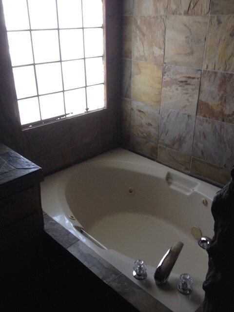 Building Photo - 3827 W Country Squire Dr