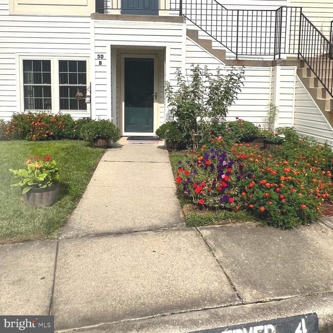 Building Photo - 50 Sandstone Ct