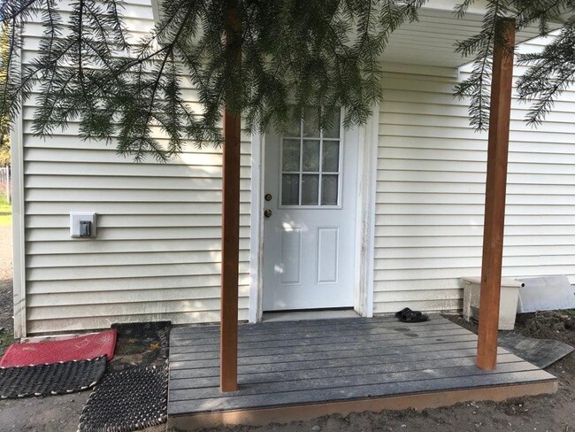 Tenant Entrance - 2936 Doughchee Ave