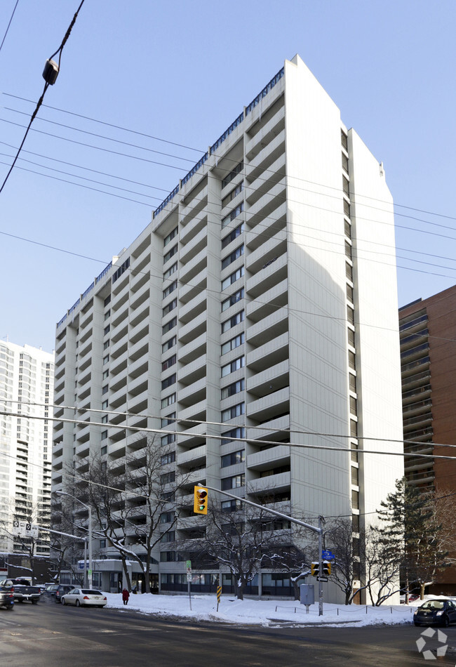 Photo du bâtiment - Centretown Place