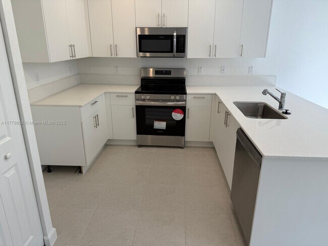 Foto del edificio - 5060 SW 37th St