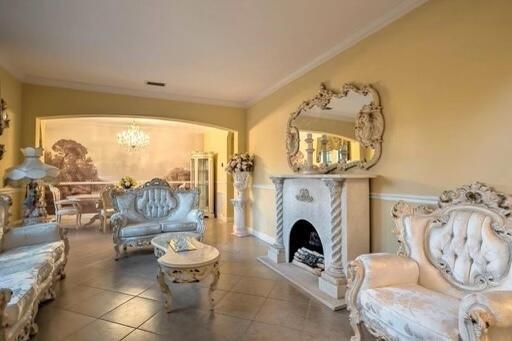 Building Photo - 6425 Royal Palm Beach Blvd
