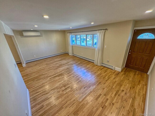 Foto del edificio - 203-30 28th Ave