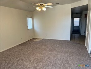 Building Photo - 1409 Cinch Dr