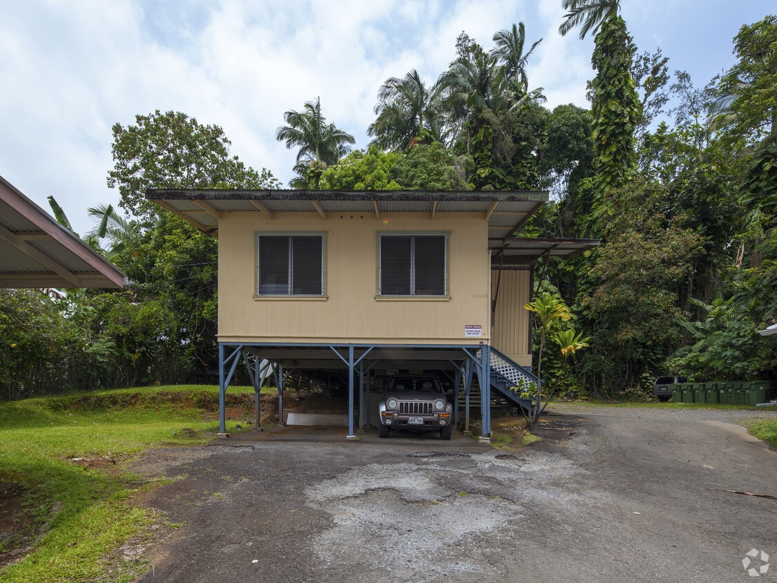 Building Photo - 117 Wainaku St