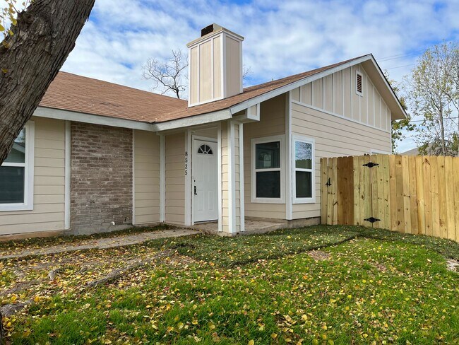 Foto del edificio - 8525 8th St., Converse, TX. 78109