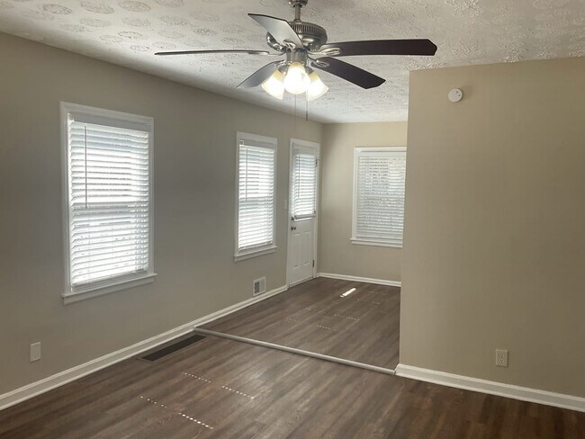 Building Photo - 1583 San Gabriel Ave