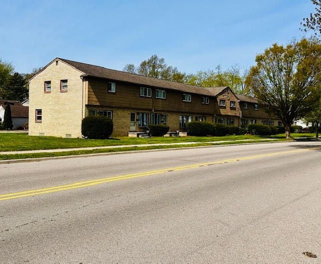 Foto del edificio - 70 Crocker Blvd