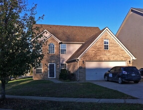 Building Photo - 3036 Many Oaks Park