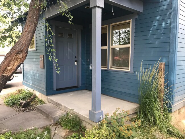 Foto del edificio - 312 NE 4th St