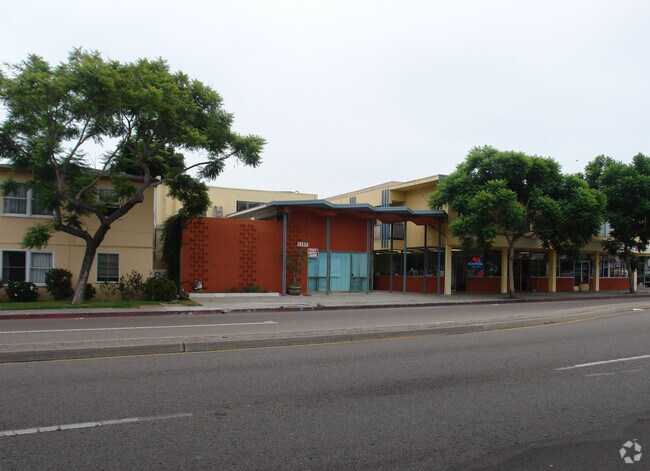 Foto del edificio - 1357-1363 Rosecrans St