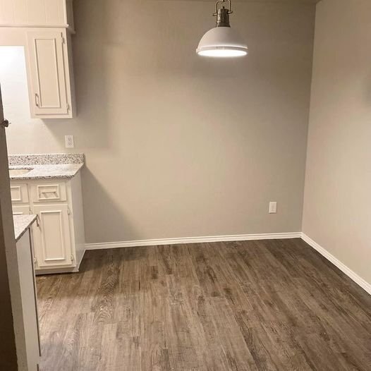 Foto del edificio - 505 Industrial Dr W