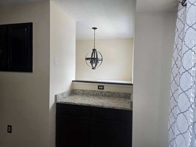 Foto del edificio - 5621 Queen Anne Ct