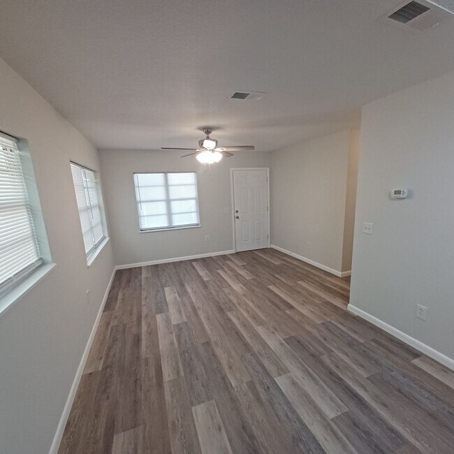 Foto del edificio - Small town 2 BR 1 BA home in Baldwin