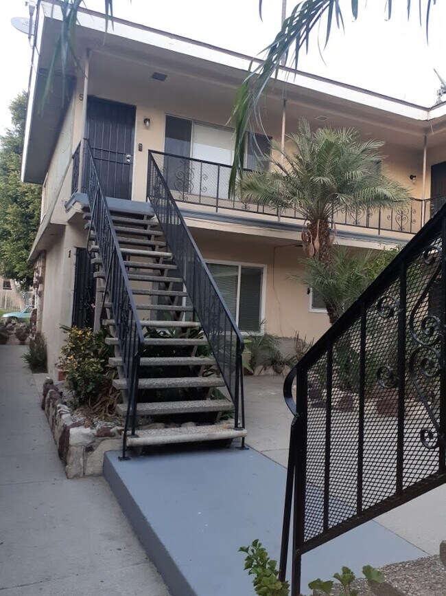Foto del edificio - 712 E Hardy St