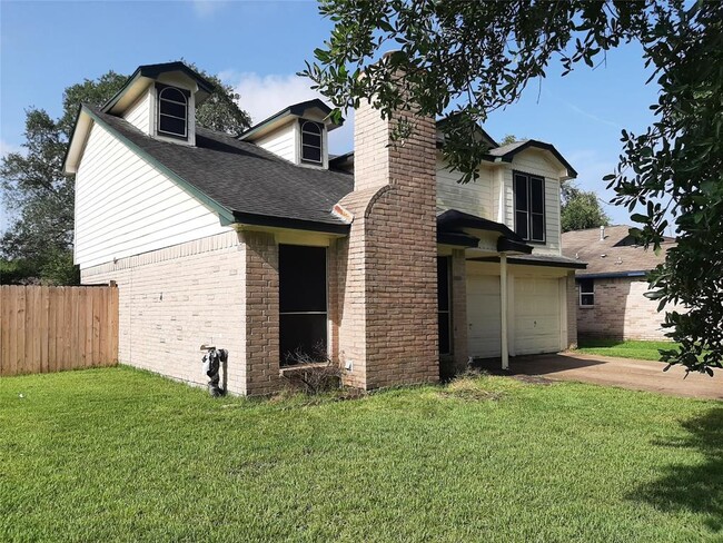 Building Photo - 16807 Rockstone