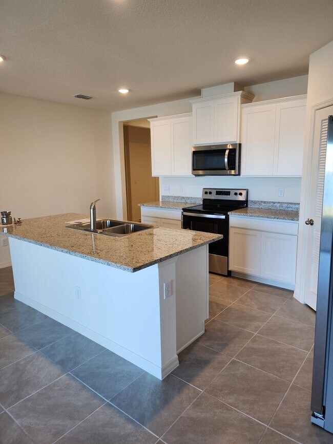 Foto del edificio - 4946 Barr St