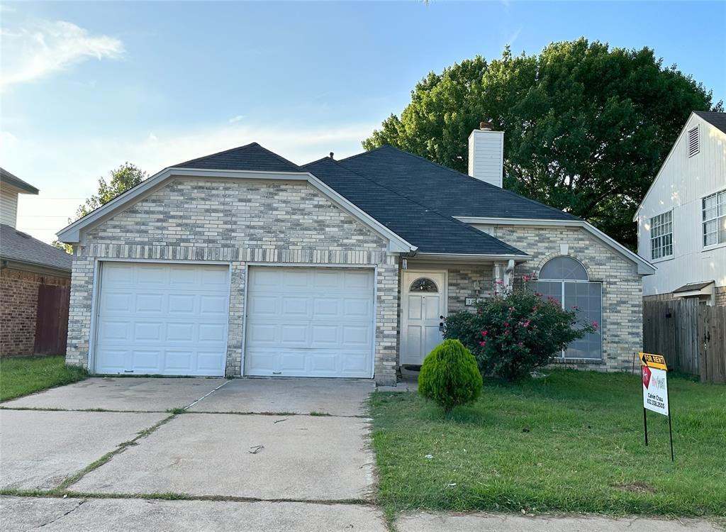 Foto principal - 18406 Flint Hill Dr