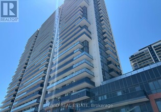 Building Photo - 2545 Simcoe St N