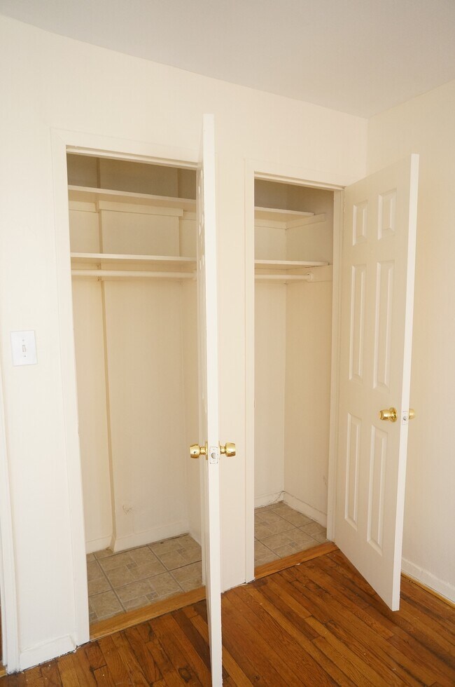 Foto del edificio - 350 Lenox Rd