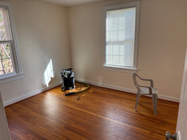 Foto del edificio - 5316 Smith Ave