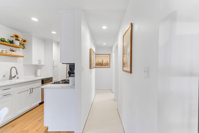 Hallway - 1323 S Carmelina Ave