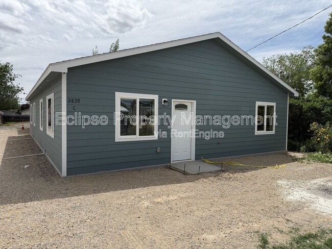 Building Photo - 2839 Elm Ave
