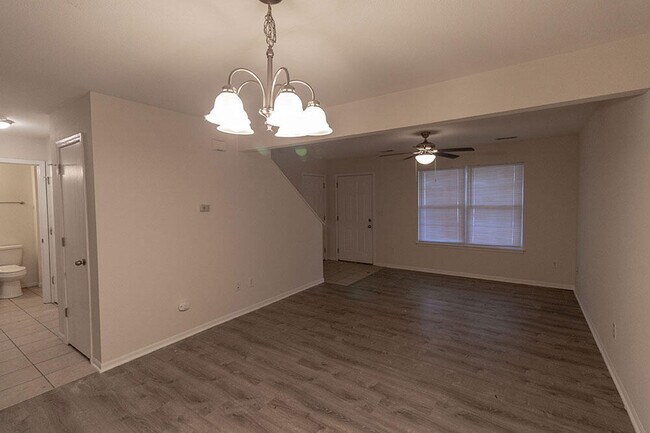 Building Photo - 1421 Bodie Dr