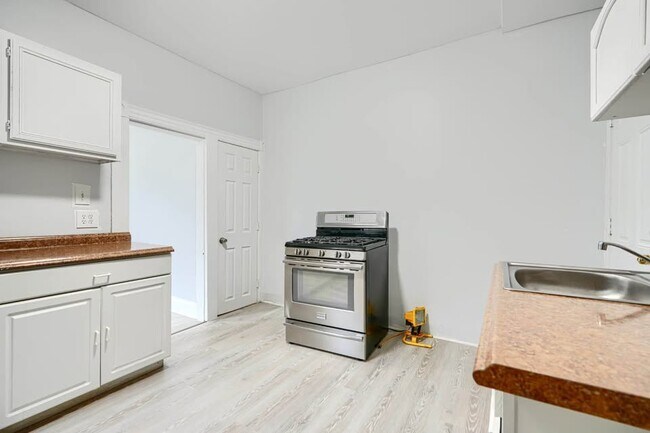 Foto del edificio - 151X E Hoffman St