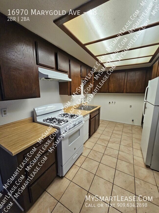 Foto del edificio - 16970 Marygold Ave # 48