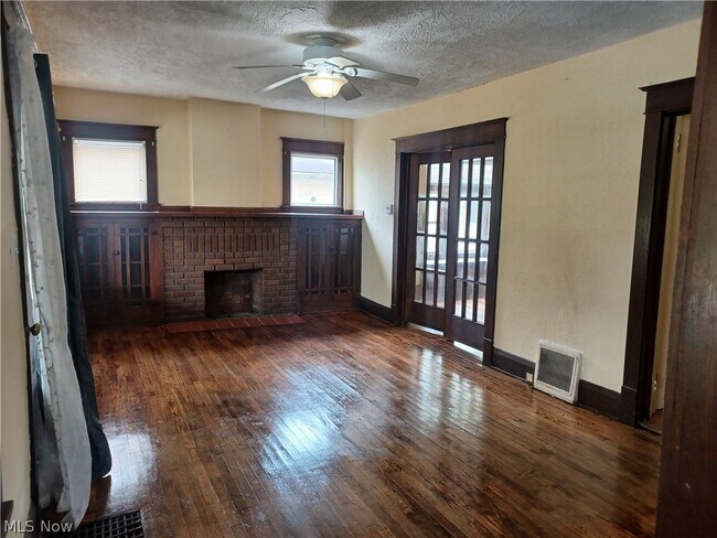 Foto del edificio - 50 N Hazelwood Ave