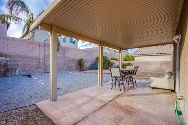Foto del edificio - 6429 N Corrie Canyon St