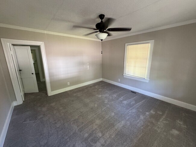 Foto del edificio - 2 Bedroom Brick House - Vouchers Accepted ...