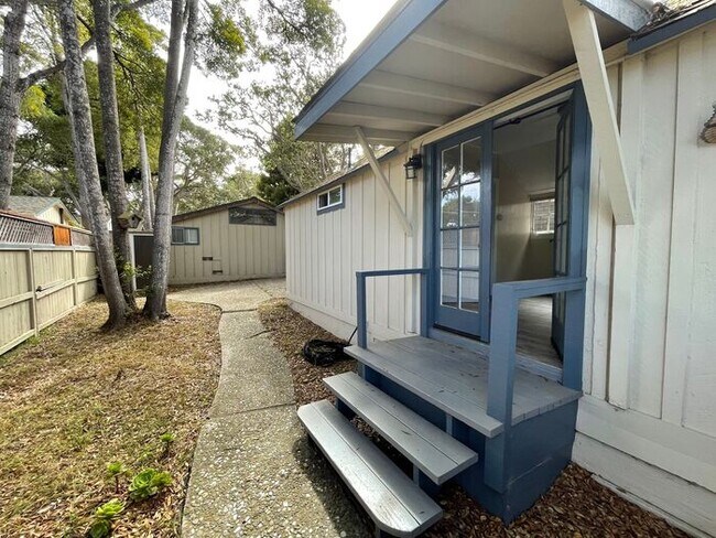 Foto del edificio - Cozy Updated Studio Cottage in Pacific Grove