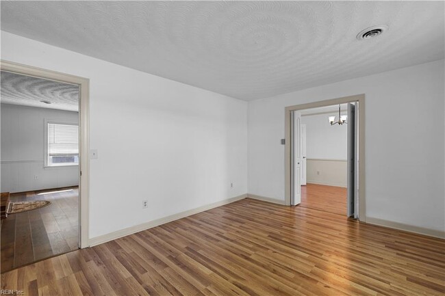 Foto del edificio - 33494 Joyners Bridge Rd